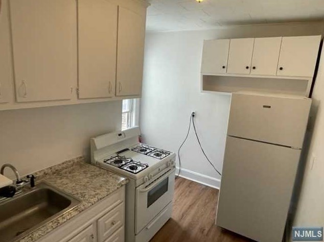 67 N Washington Ave #4, Bergenfield, NJ 07621