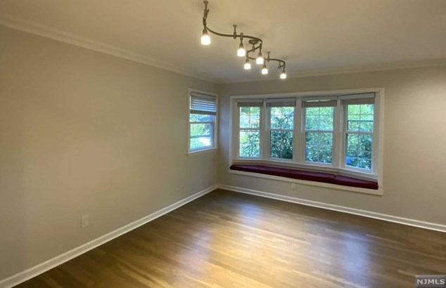 79 Palmer Ave, Tenafly NJ  07670-2639 exterior