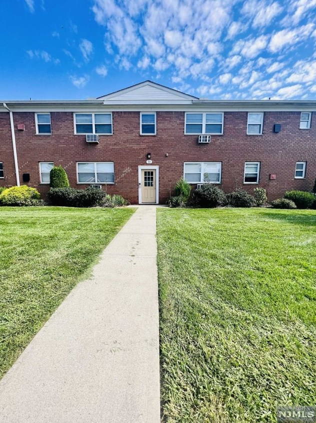 34 Knox Ter Apt 1a, Wayne, NJ