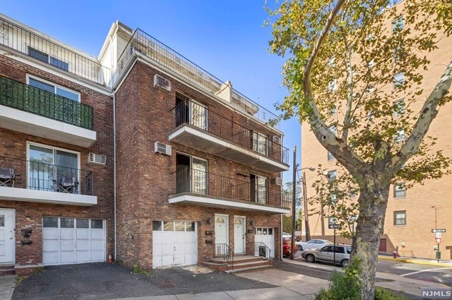 6717 Boulevard, West New York, NJ 07093