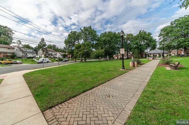 476 Heath Pl, Hackensack NJ  07601-1438 exterior