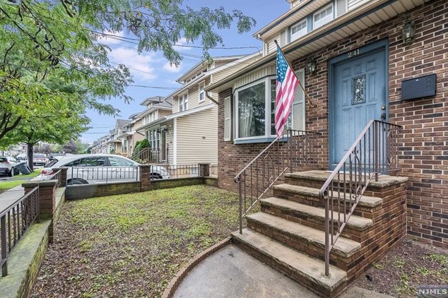 241 Post Ave, Lyndhurst, NJ 07071