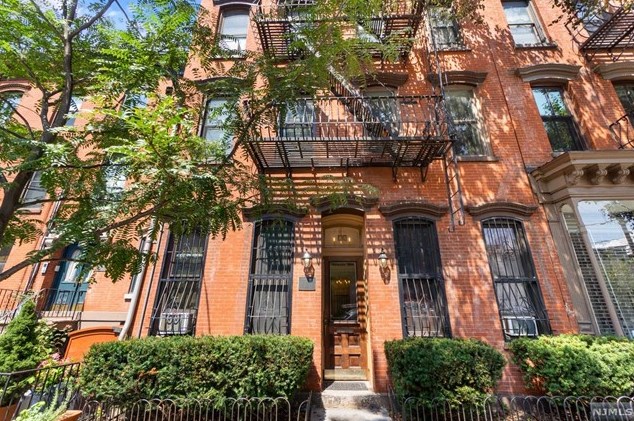 130 Sussex St #2c, Jersey City, NJ 07302