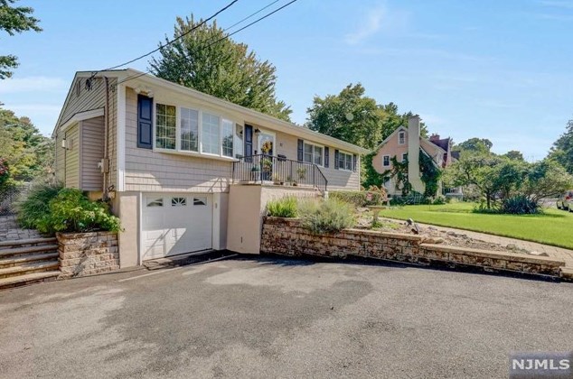 37 Palisade Ave, Cresskill, NJ 07626