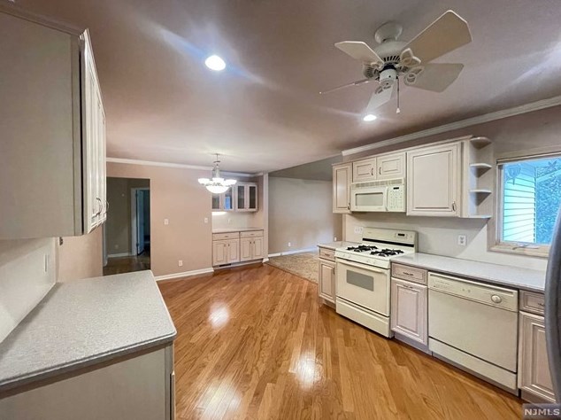 38 Benton Rd, Paramus, NJ 07652