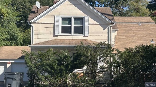 117 Prospect Ave, Bergenfield NJ  07621-1219 exterior