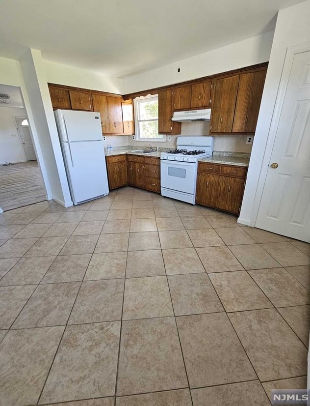 447 Washington Ave #2, Hackensack, NJ 07601