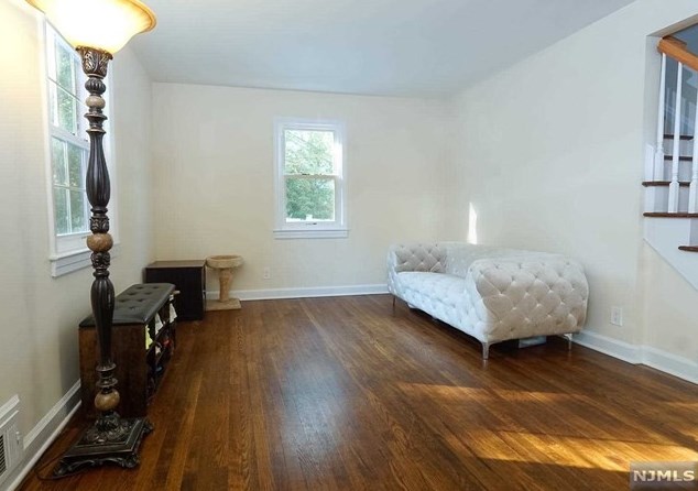 739 Walnut Ave, Cranford, NJ 07016