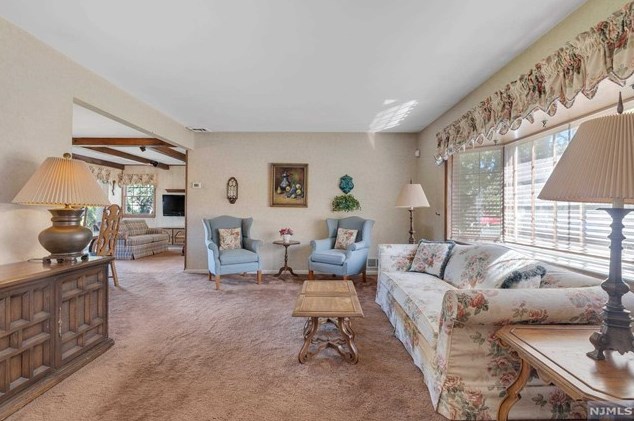 667 Bruce Dr, Paramus, NJ 07652