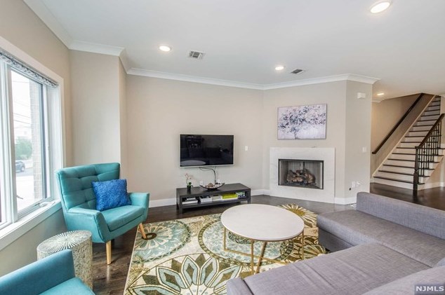 78 Lincoln St #b, Fairview, NJ 07022