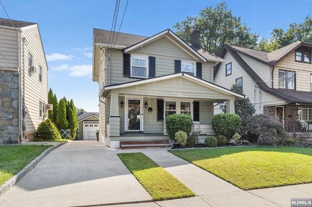 264 New St, Belleville, NJ 07109