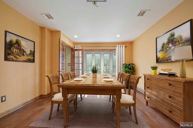 401 Page Ave, Lyndhurst, NJ 07071