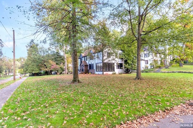1351-1359 Denmark, Plainfield, NJ 07062