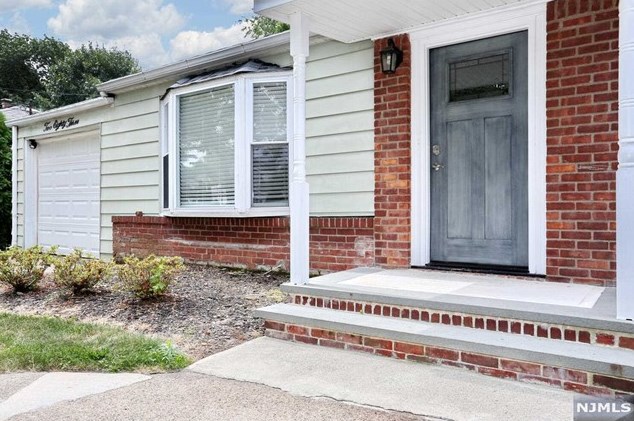 283 Taft Rd, River Edge, NJ 07661