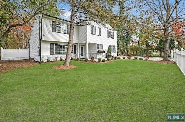 213 Henmarken Dr, Rockleigh, NJ 07647