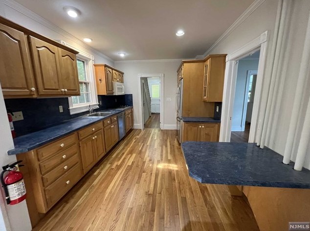159 Highwood Ave, Tenafly, NJ 07670