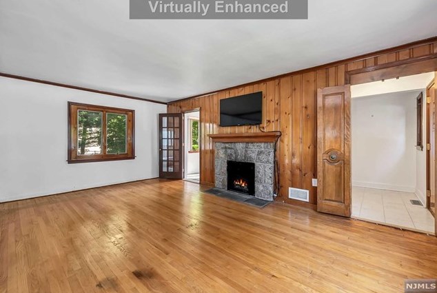224 Manning Ave, River Edge, NJ 07661