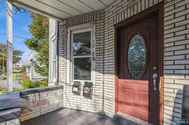 18 Foster St, Clifton, NJ 07011