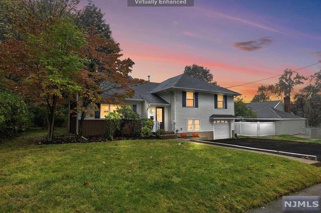 901 Oradell Ave, Oradell, NJ 07649