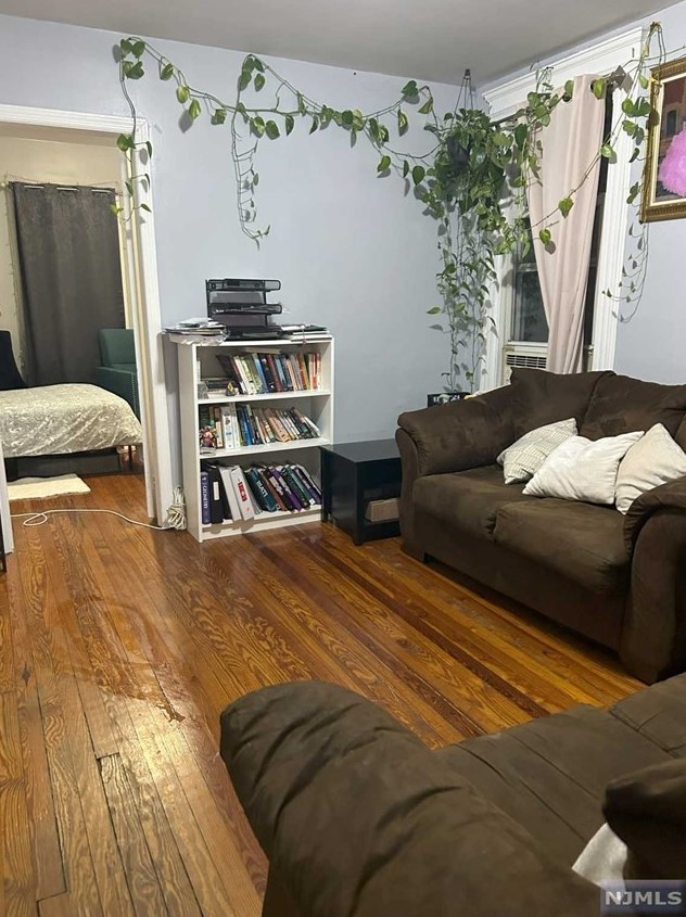 112 Hoyt St #2, Kearny, NJ 07032