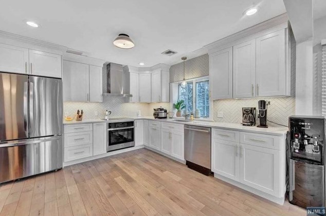 59 Walthery Ave, Ridgewood, NJ 07450