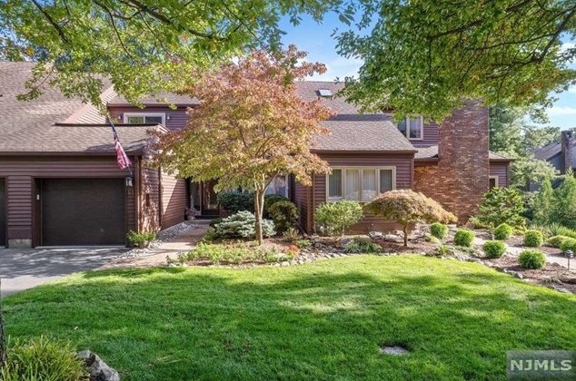 61 N Bayard Ln #61, Mahwah, NJ 07430