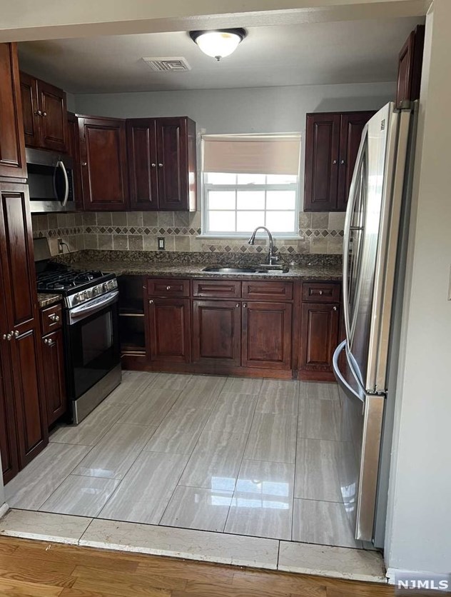 146 Linden St, Hackensack NJ  07601-4612 exterior