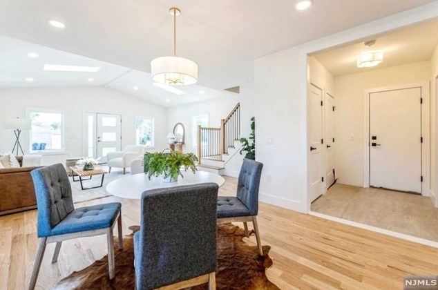 78 Chestnut St, Bergenfield NJ  07621-1432 exterior