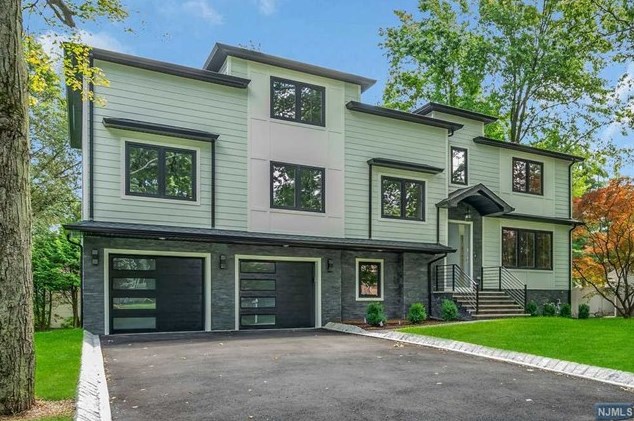 60 Prescott St, Demarest, NJ 07627