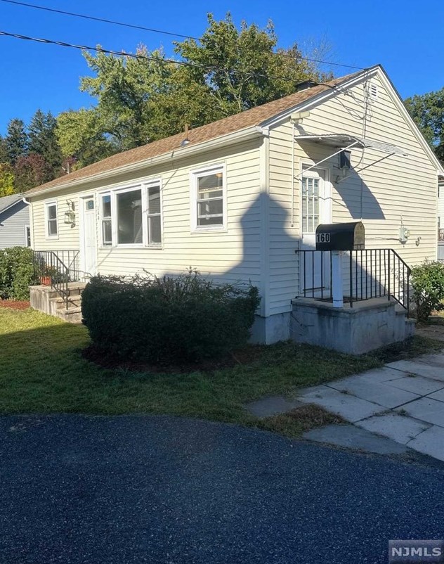 160 Hamburg Turnpike, Bloomingdale, NJ 07403