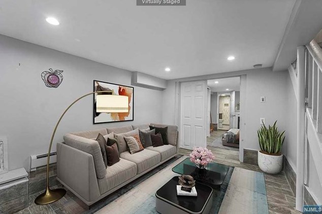 325 4th St #1, Jersey City, NJ