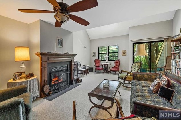 26 Concord Rd #b, West Milford, NJ 07480