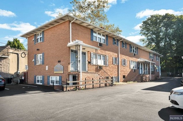 414 Midland Ave #4, Outwater, NJ 07026