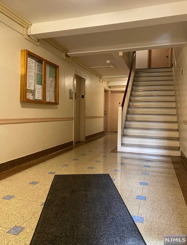 401 Park Pl #4e, West Fort Lee, NJ 07024