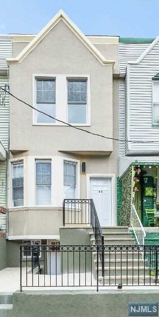 86 Harmon St, Jersey City, NJ 07304