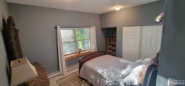 125 Upper Lakeview Ave, Skyline Lakes NJ  07456-2831 exterior