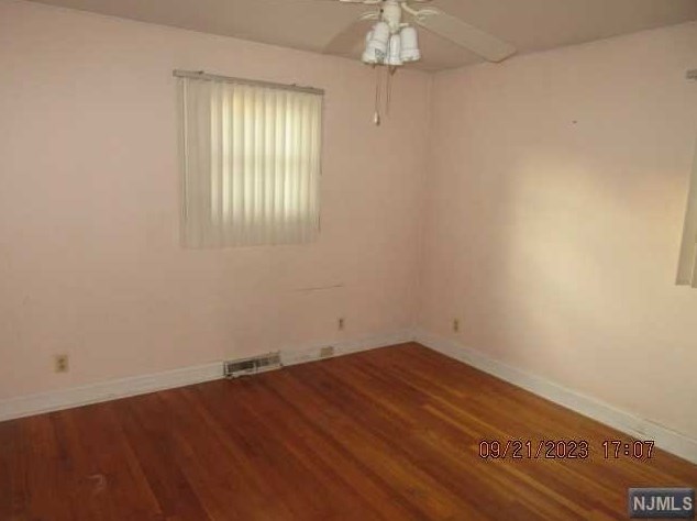 14 Ideal Ct, Nutley, NJ 07110