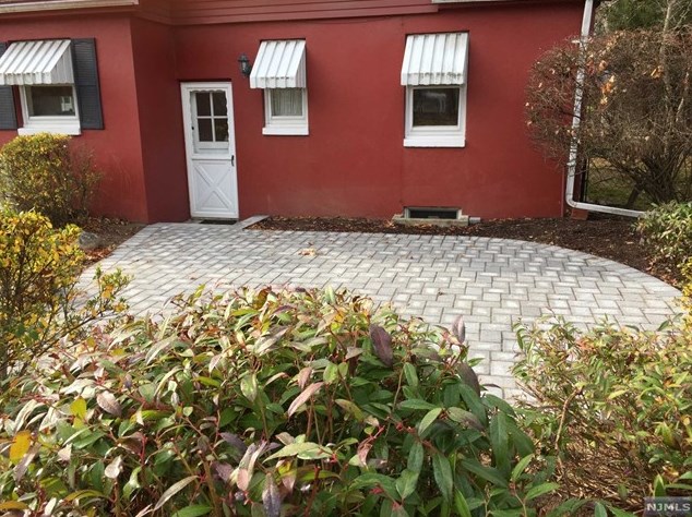 1036 Washington Ave, Westwood, NJ 07675