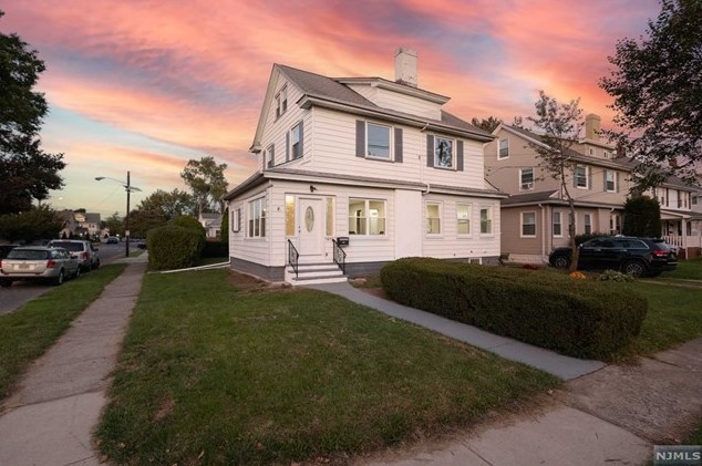651 Magie, Elizabeth, NJ 07208
