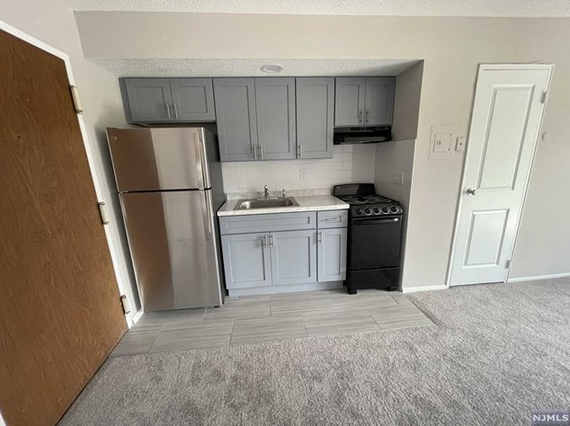 125 Lawrence St #2c, Hackensack, NJ 07601