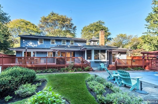56 Van Syckel Ln, Wyckoff, NJ 07481