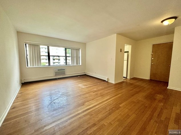 218 Prospect Ave #4b, Hackensack, NJ 07601