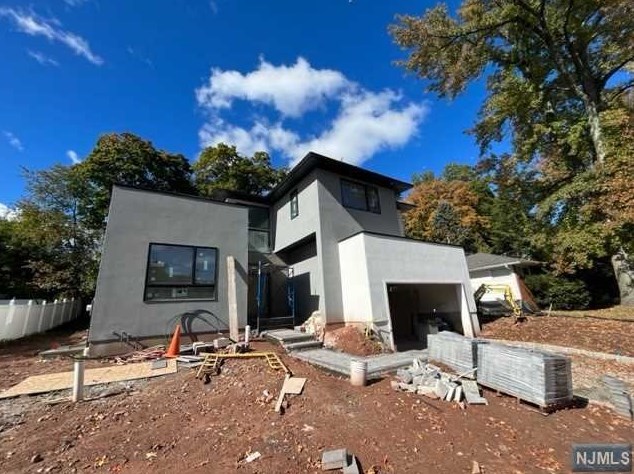 129 Lylewood Dr, Tenafly NJ  07670-1908 exterior