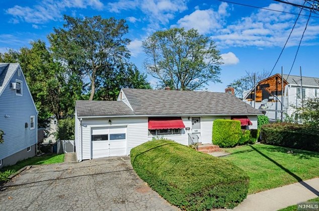 7 Calvin Ave, Lodi, NJ 07644