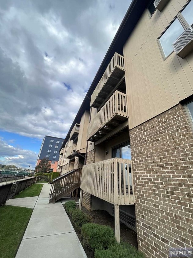 651 Riverside Ave #36c, Lyndhurst, NJ 07071
