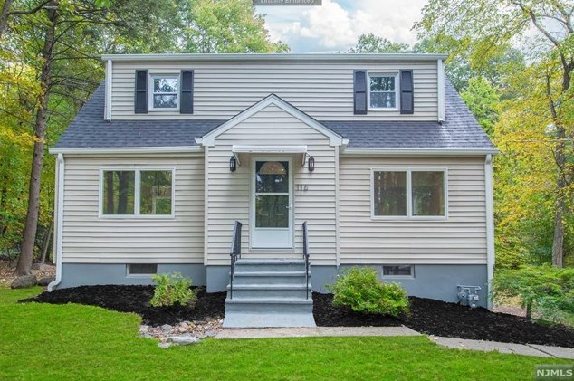 116 Ridge Rd, West Milford, NJ 07480