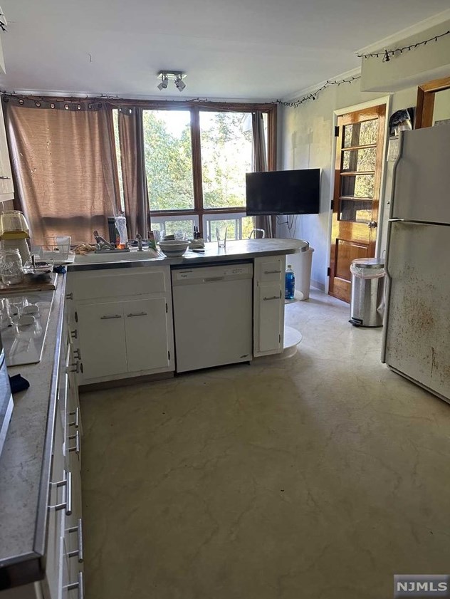 150 Pulis Ave, Mahwah, NJ 07430
