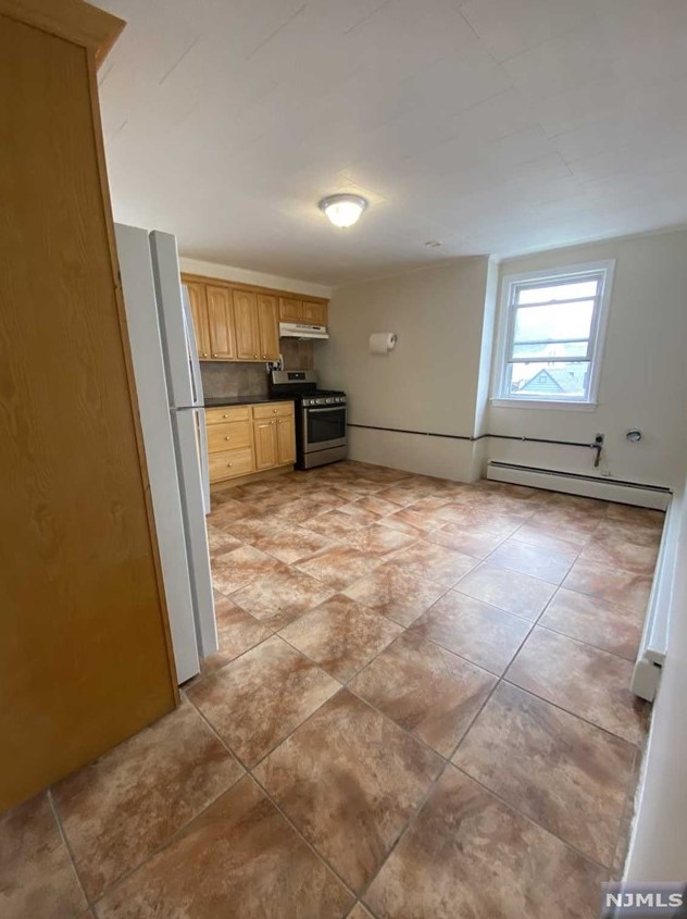 136-138 Maryland Ave, Paterson, NJ 07503