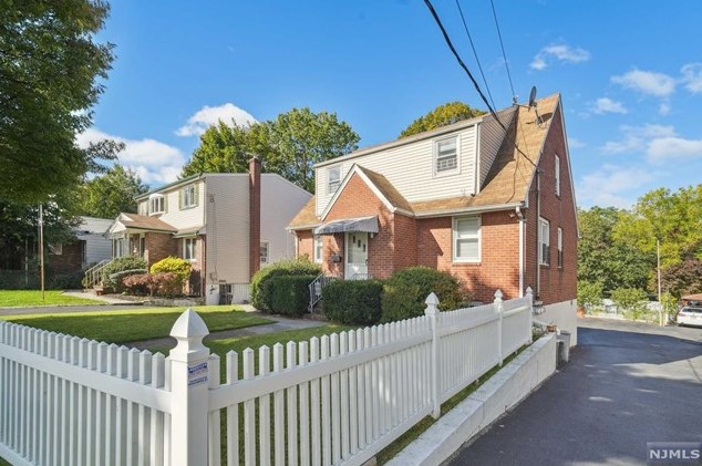90 S Main St #2, Lodi, NJ 07644
