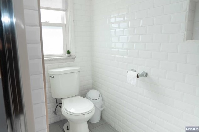 733 Colonial Ave, Union Center NJ 07083-7407 exterior